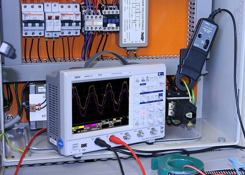 电流传感器_精确电流测量_智能系统设计